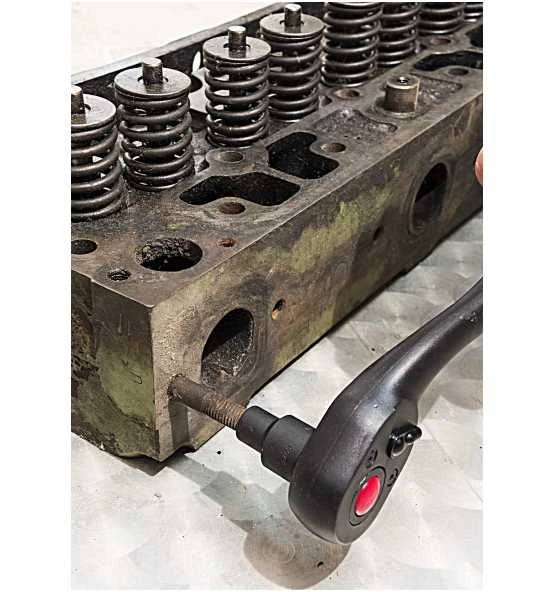 VIGOR Spiralnutenausdreher-Einsatz, Vierkant Hohl 12,5 Mm (1/2"), Außen Schraubenausdreher Profil, 32 Mm 4 VIGOR Spiralnutenausdreher-Einsatz, Vierkant Hohl 12,5 Mm (1/2"), Außen Schraubenausdreher Profil, 32 Mm – Bild 2